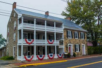 The Fairfield Inn 1757 エクステリア 写真